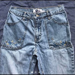 Vintage, embroidered Arizona bootcut jeans